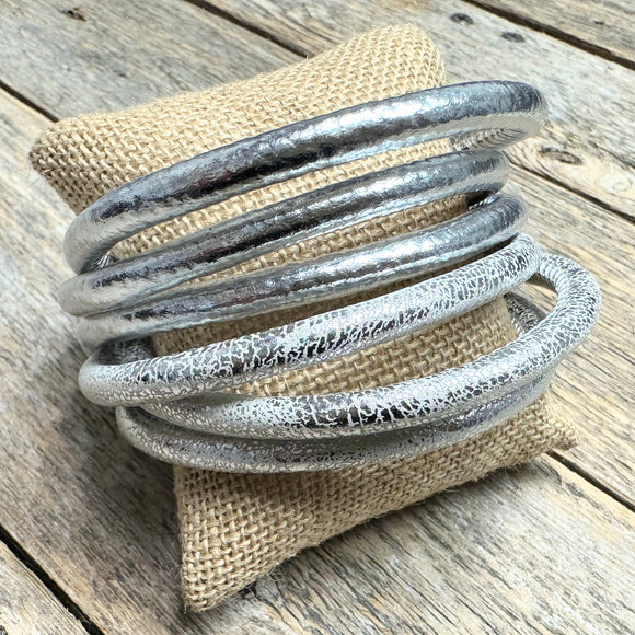 Metallic Faux Leather Bangle Bracelet Set | Silver
