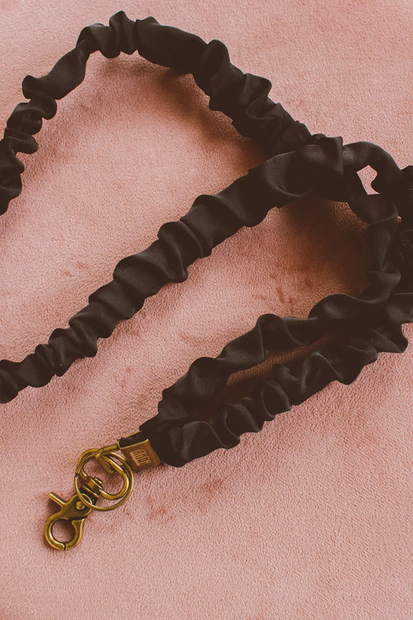 Flex & Go Lanyard | Black Luxe