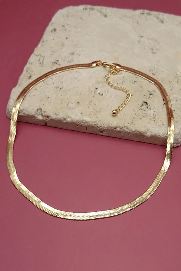 Herringbone Flat Short Necklace | Gold