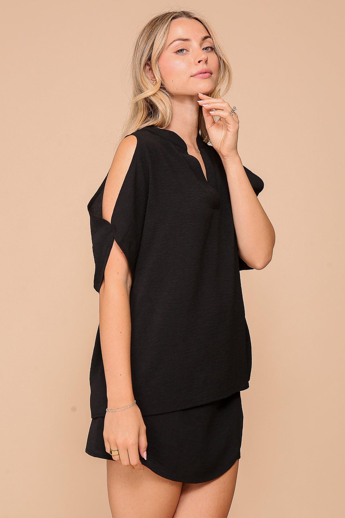 V-Neck Shoulder Cut Out Top | Black