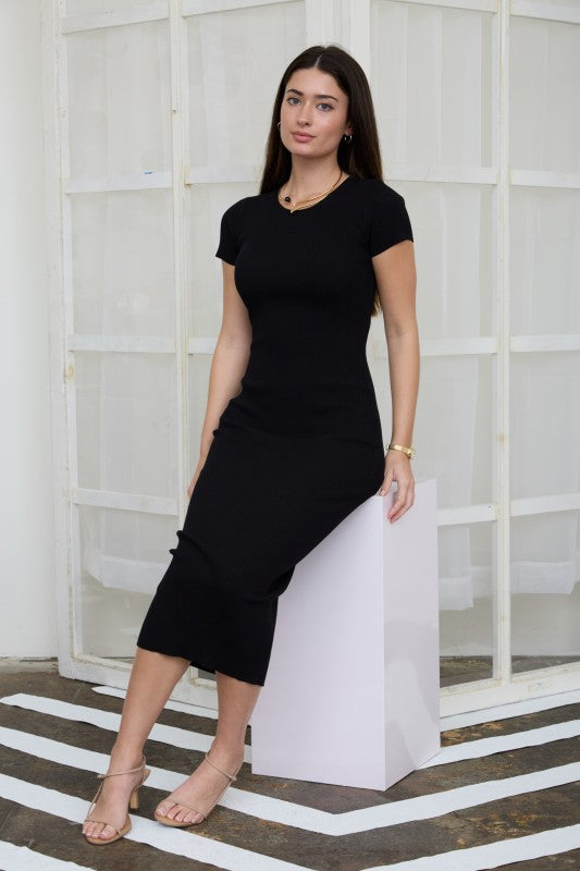 Ribbed Knit Fitted Midi Dress | Black