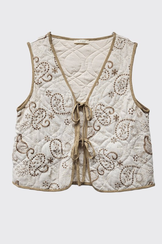 Quilted Embroidered Detailed Vest | Natural
