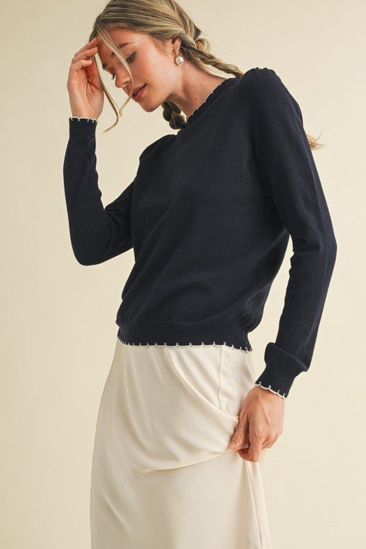 Scalloped Edge Contrast Top | Navy/Ivory