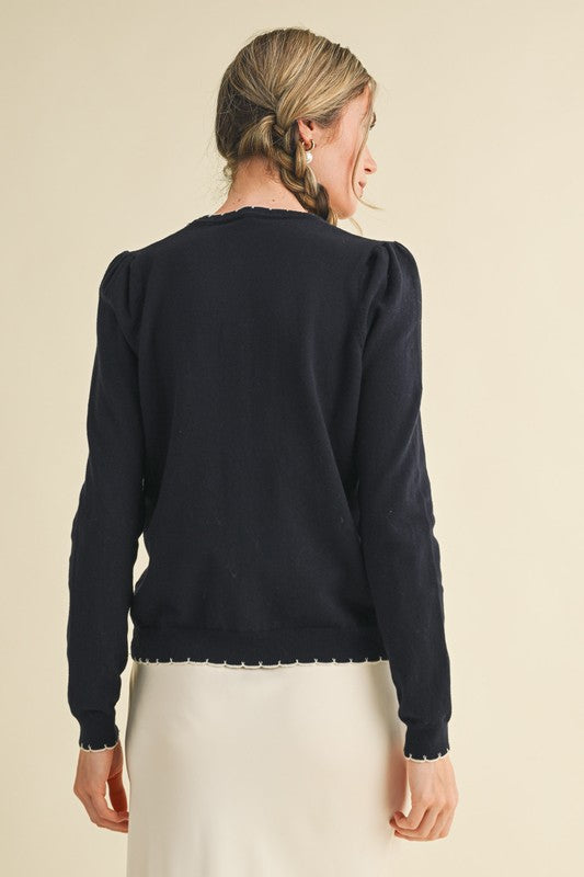 Scalloped Edge Contrast Top | Navy/Ivory
