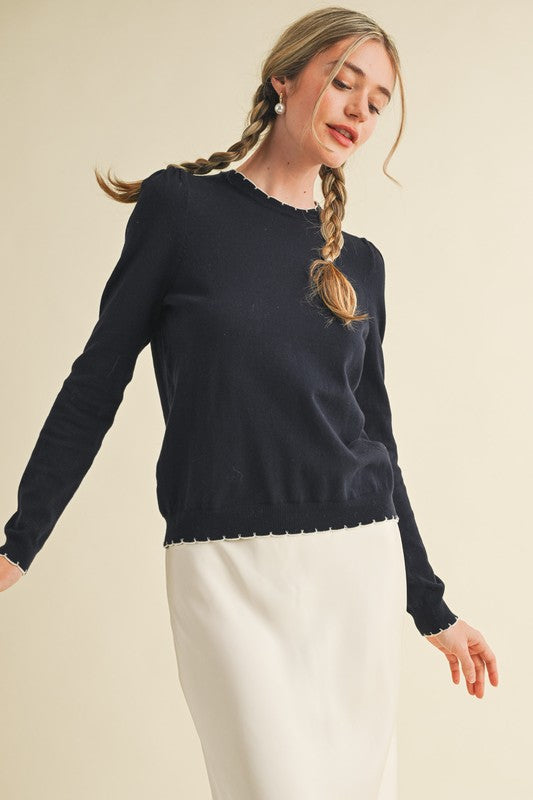 Scalloped Edge Contrast Top | Navy/Ivory