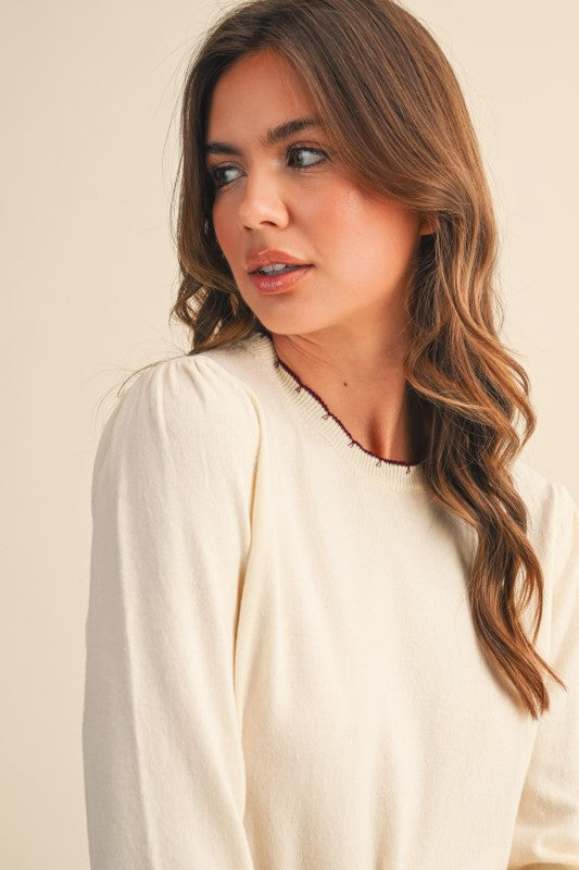 Scalloped Edge Contrast Top | Ivory/Wine