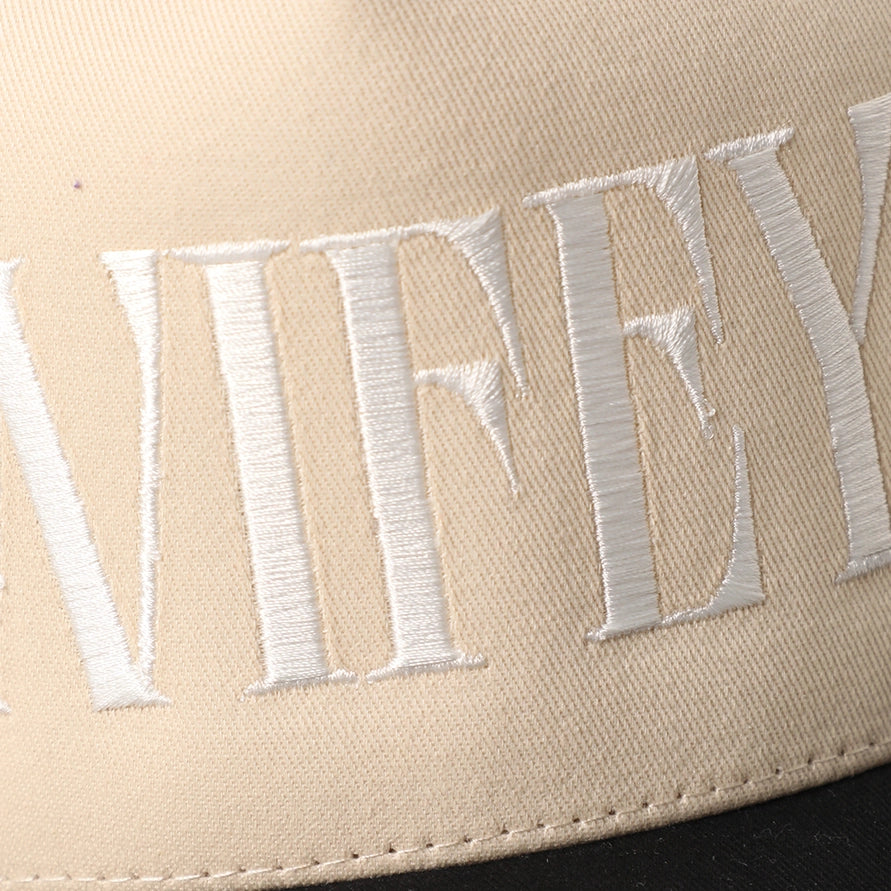 Wifey Bay Leaf Trucker Cap | Black