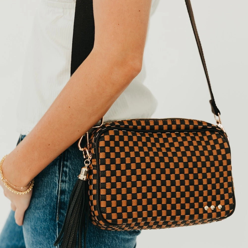 Woven Willow Camera Crossbody Bag | Checkered Coffee
