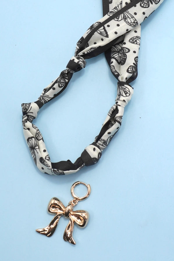 Handmade Scarf Necklace | Black/Bow