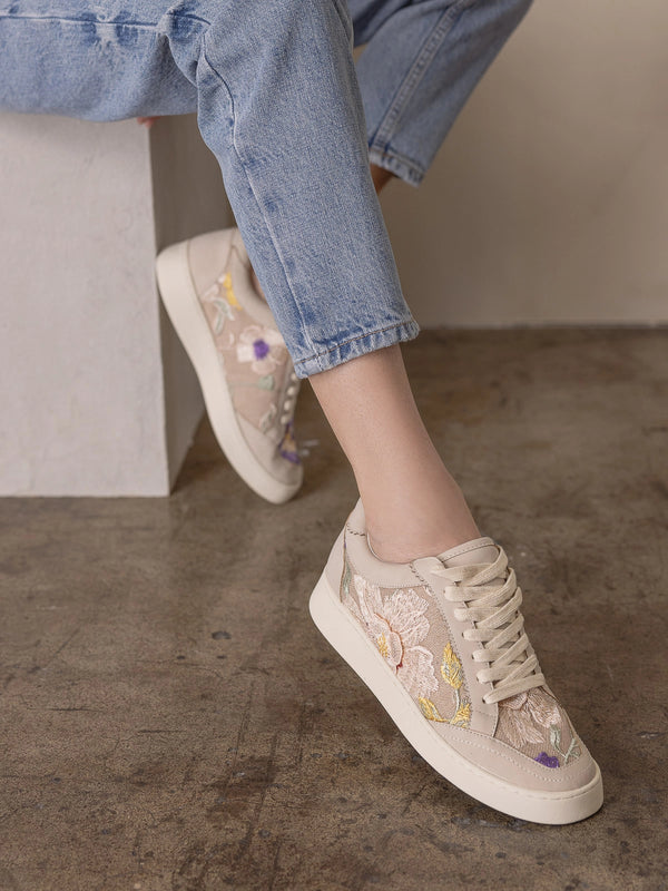 The Tammi Sneaker | Light Grey Floral Applique