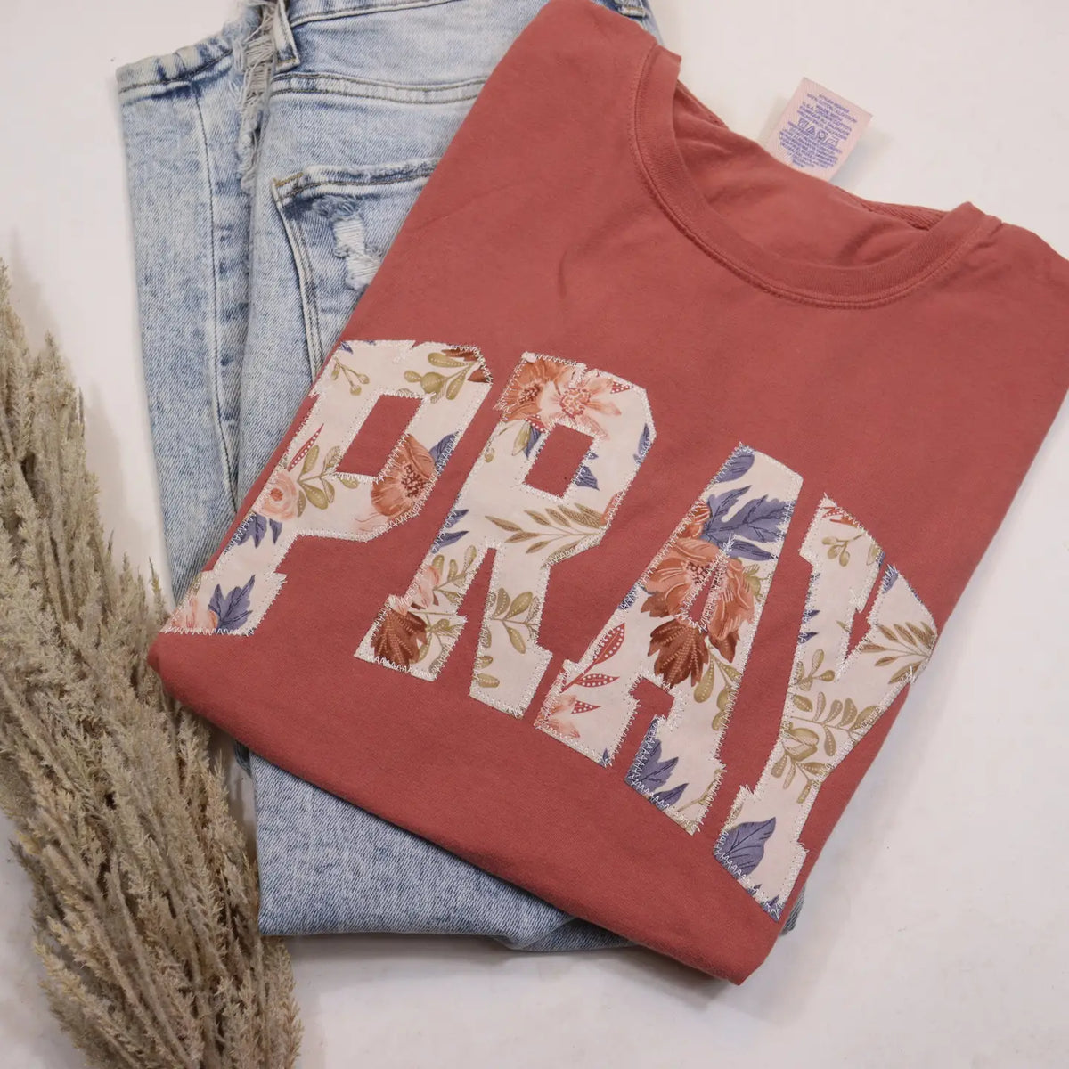 PRAY Floral Embroidered Patch Tee | Nantucket