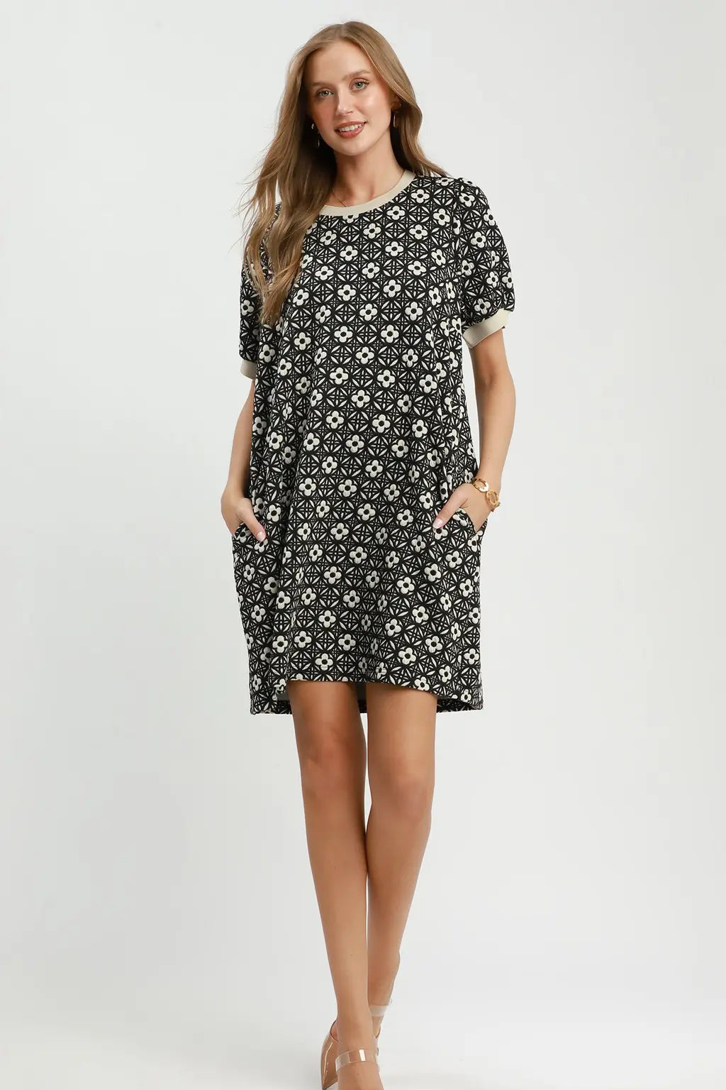 Floral Textured Puff Sleeve Dress | Black