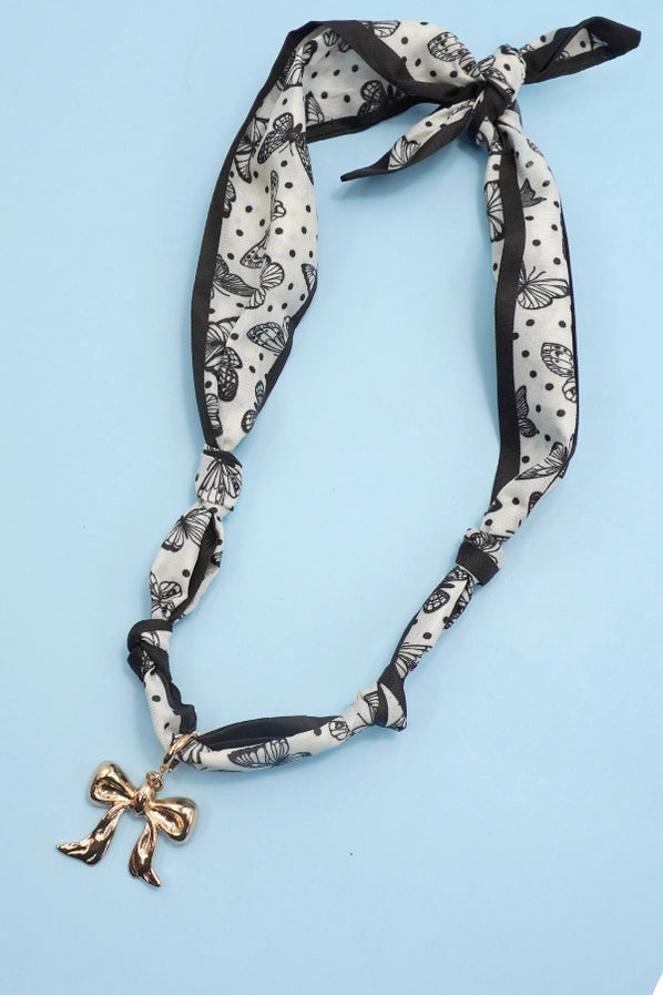 Handmade Scarf Necklace | Black/Bow