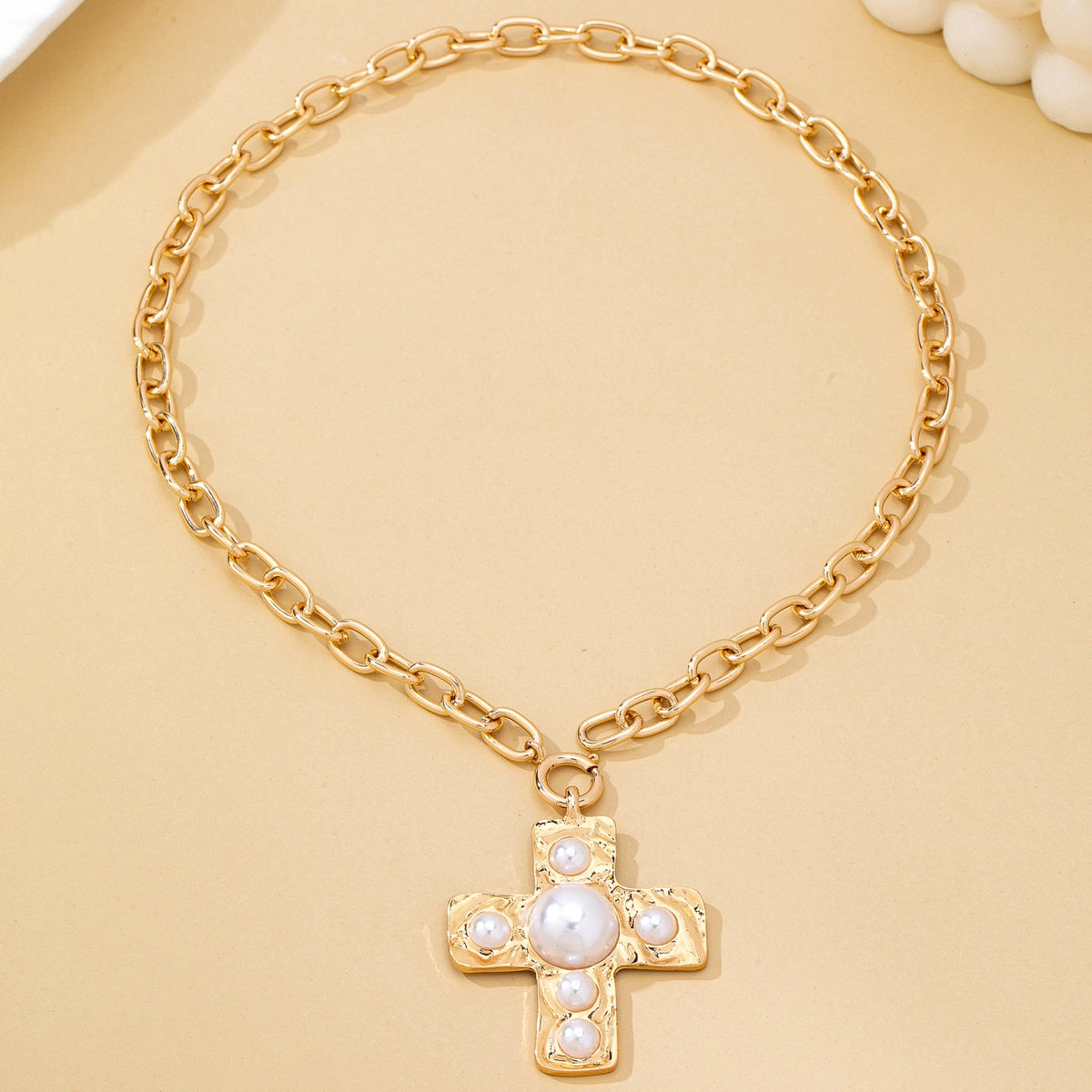 Hammered Cross Pearl Chunky Necklace | Gold