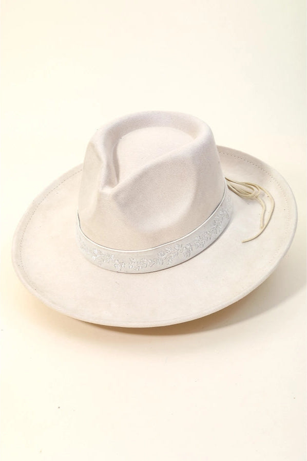 Embroidered Flower Band Flat Brim Hat | Ivory