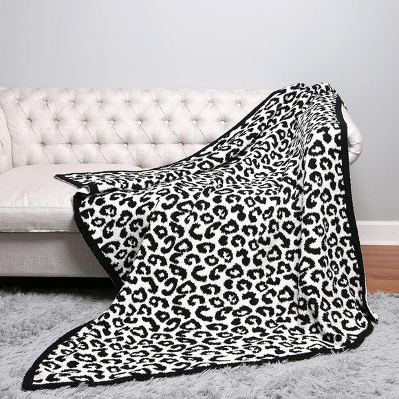 Comfy LUXE Leopard Blanket | Black
