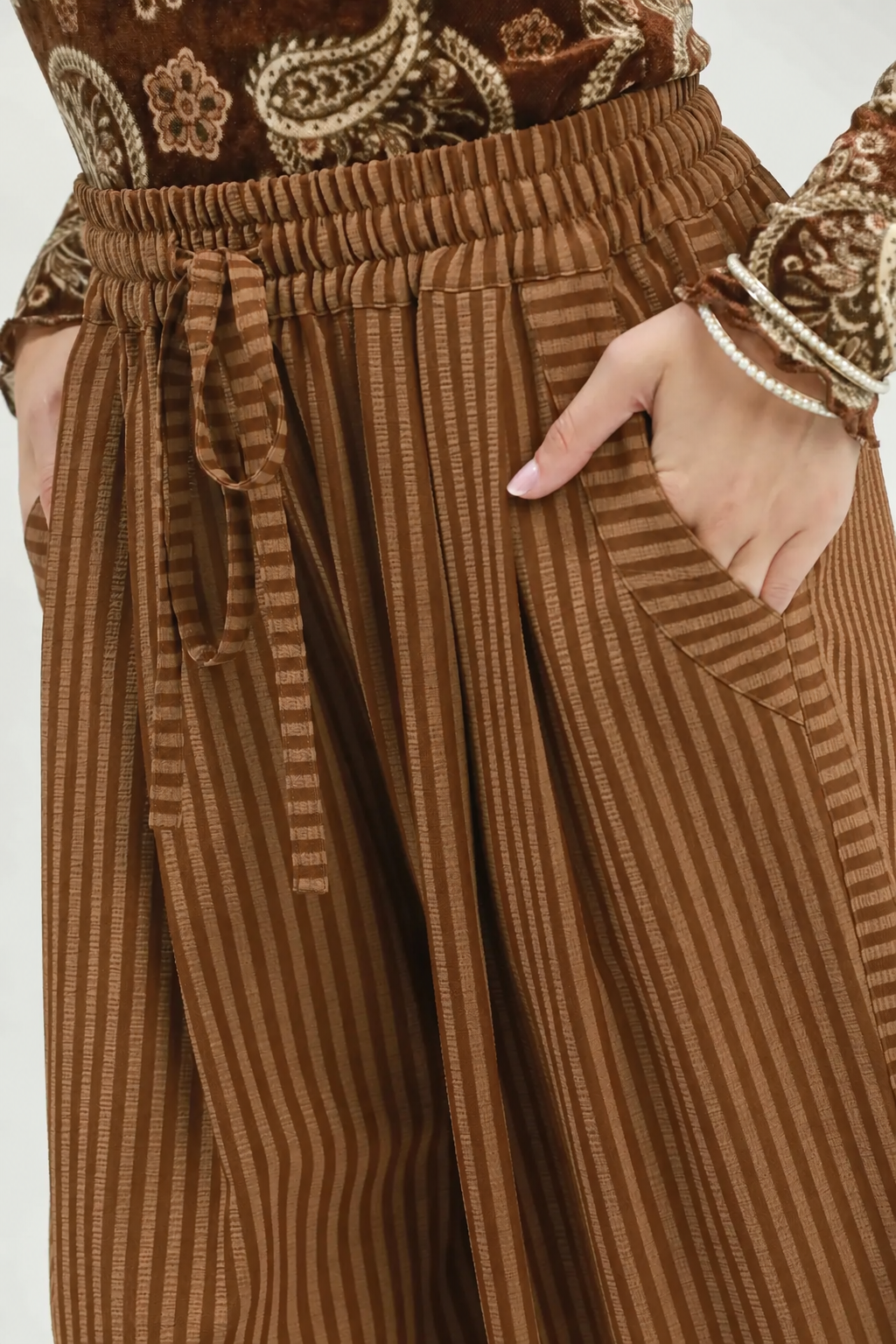 Stripe Wide Leg Pants | Cappuccino
