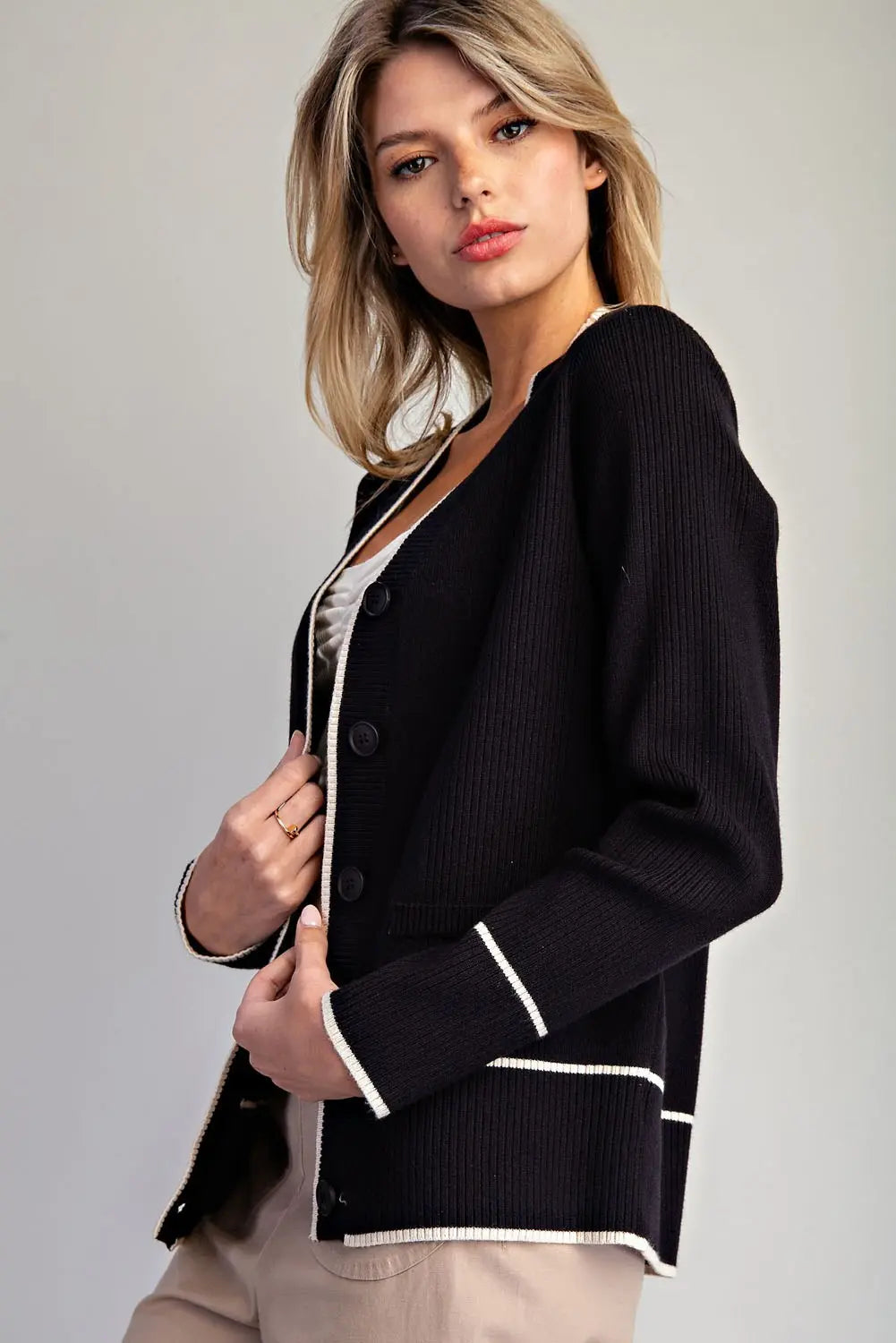 Contrast Trim Knit Cardigan | Black