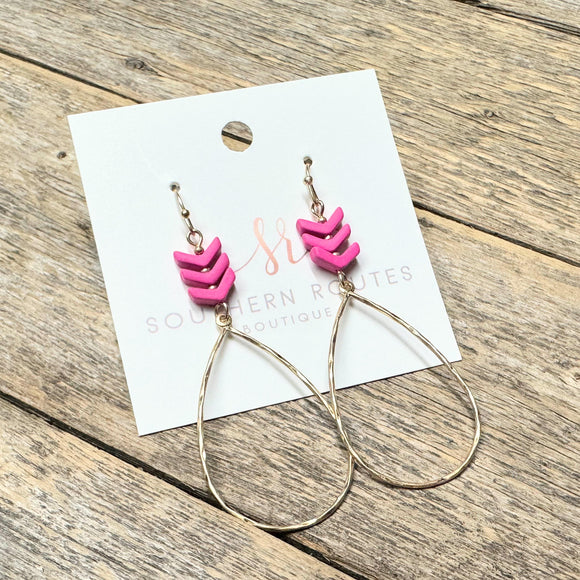 Teardrop Arrow Earrings | Hot Pink