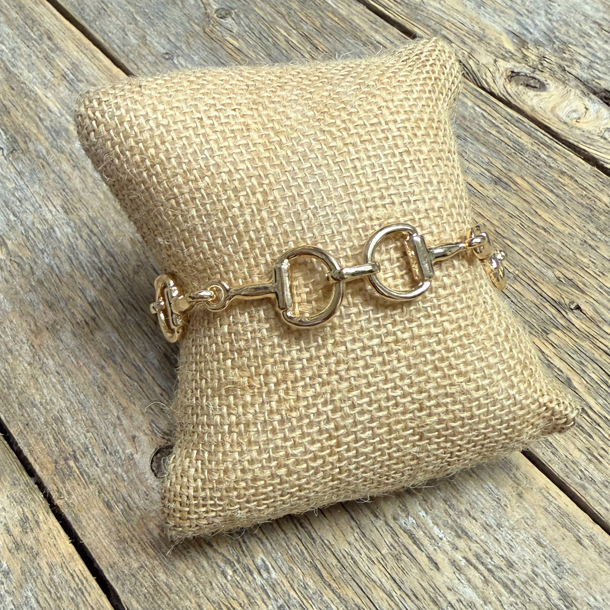 Horse Bit Clasp Bracelet | Gold