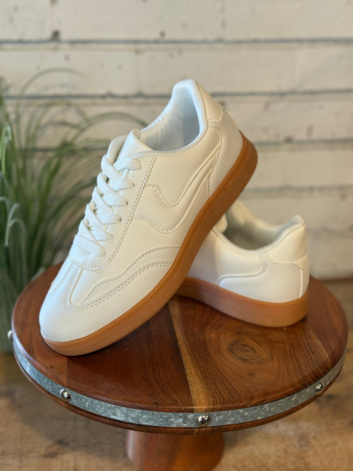Modern Lifestyle Sneaker | White