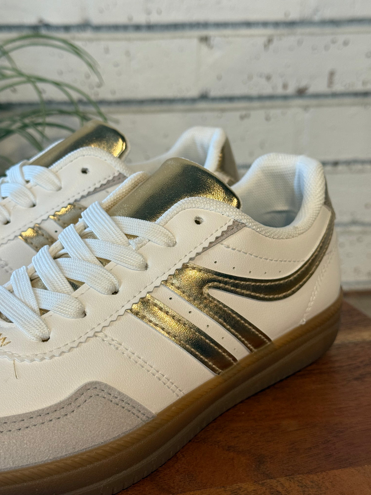 Stripe Lifestyle Sneaker | Gold
