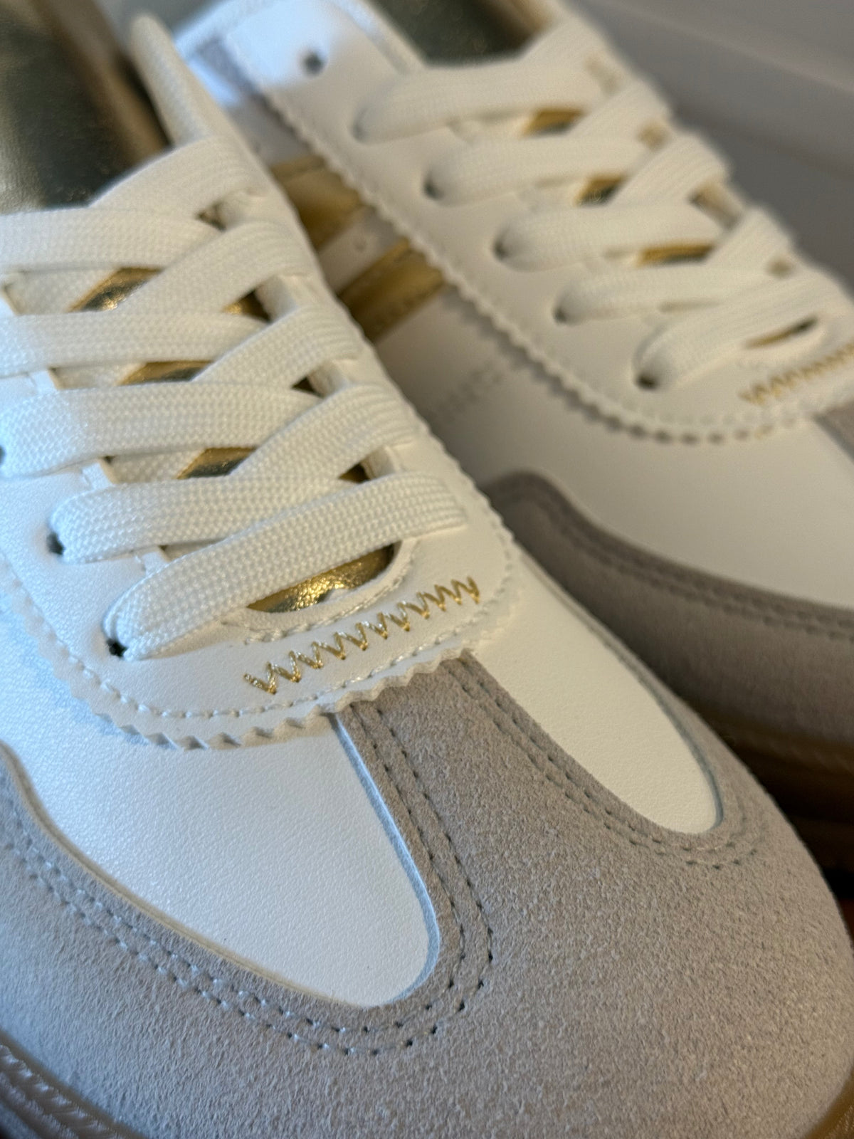 Stripe Lifestyle Sneaker | Gold