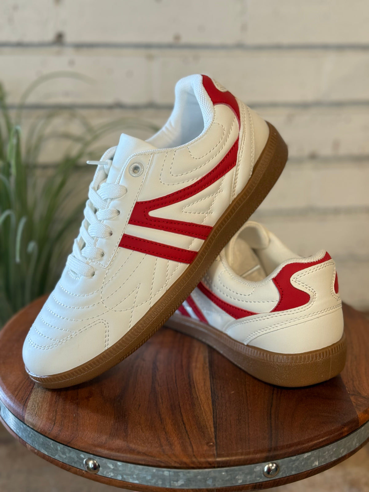 Stripe Lifestyle Sneaker | Red