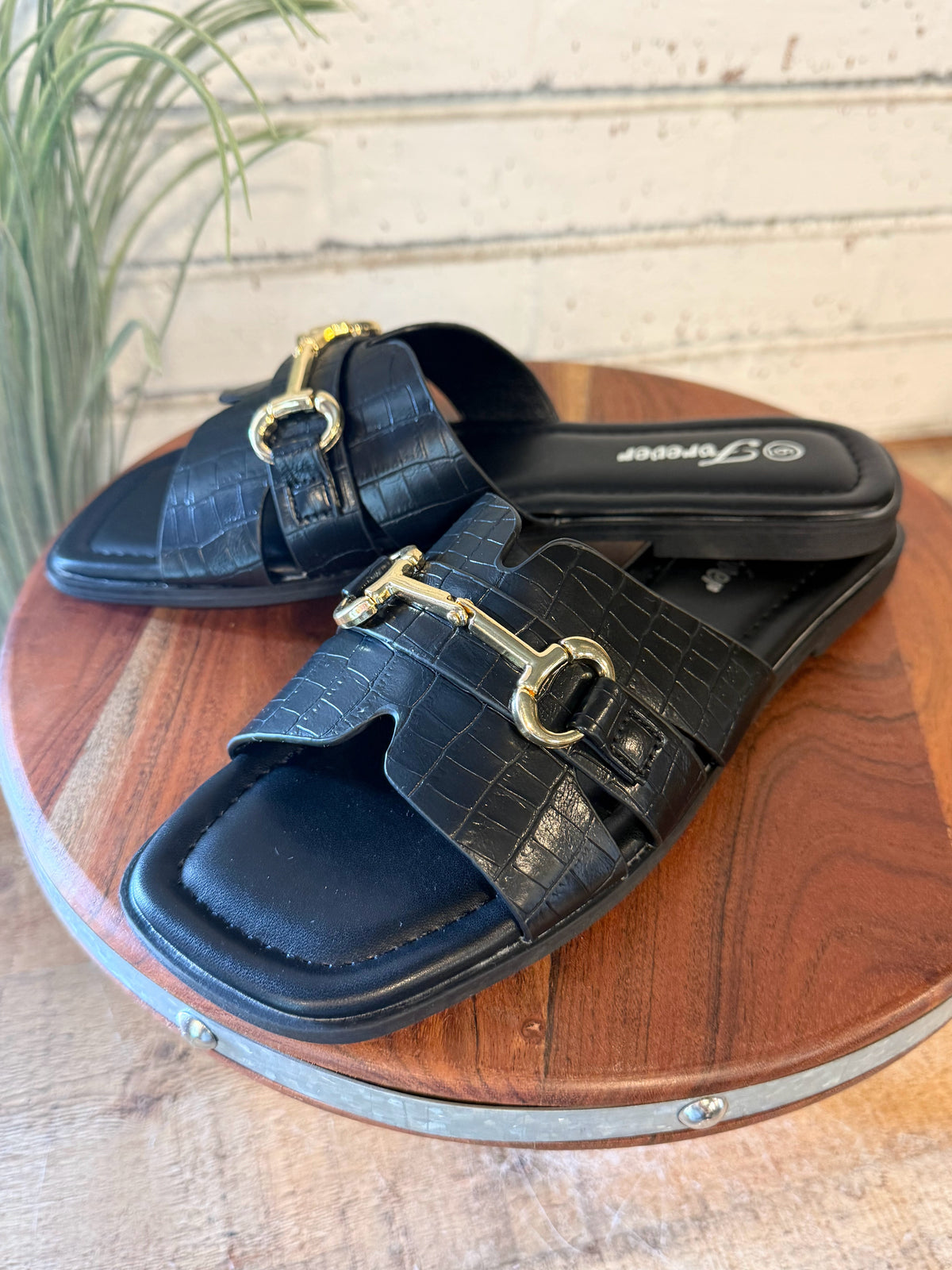 Luxe Croc Horsebit Slide Sandal | Black