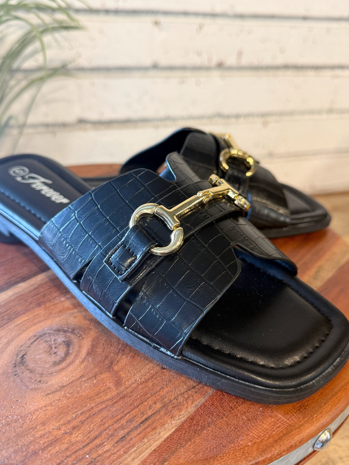 Luxe Croc Horsebit Slide Sandal | Black