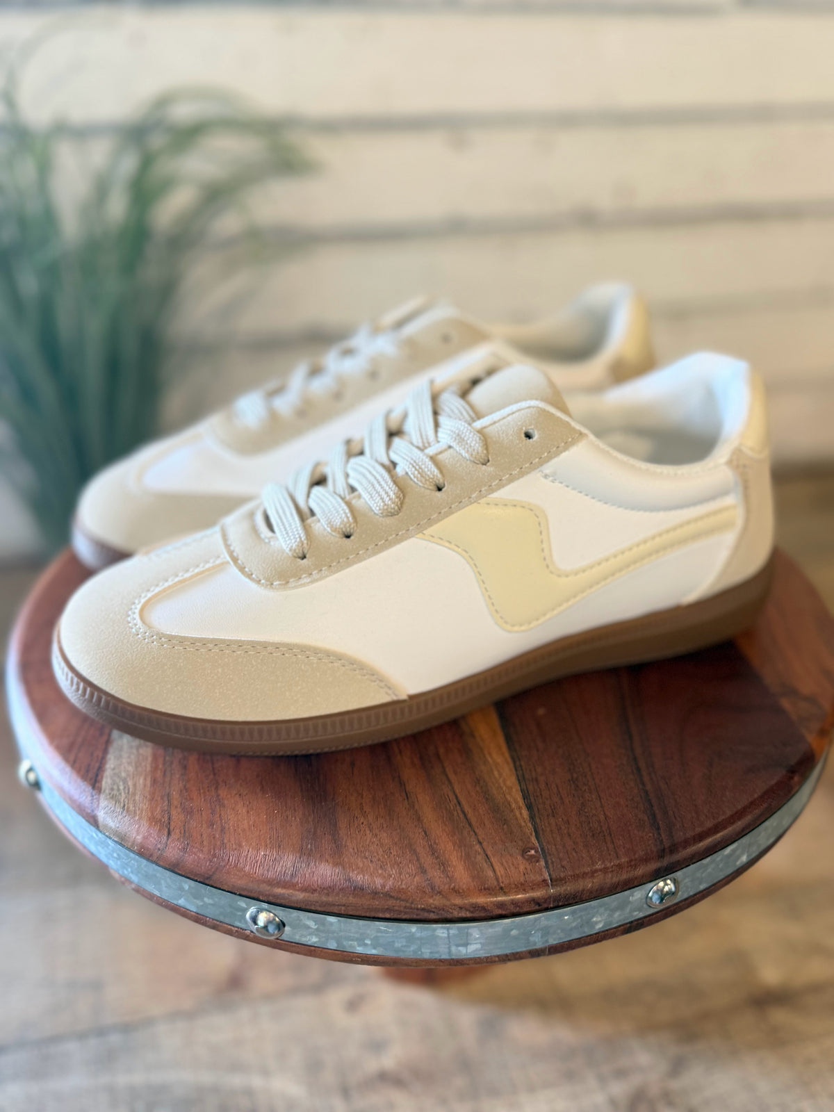Outwoods Lifestyle Sneaker | Ivory
