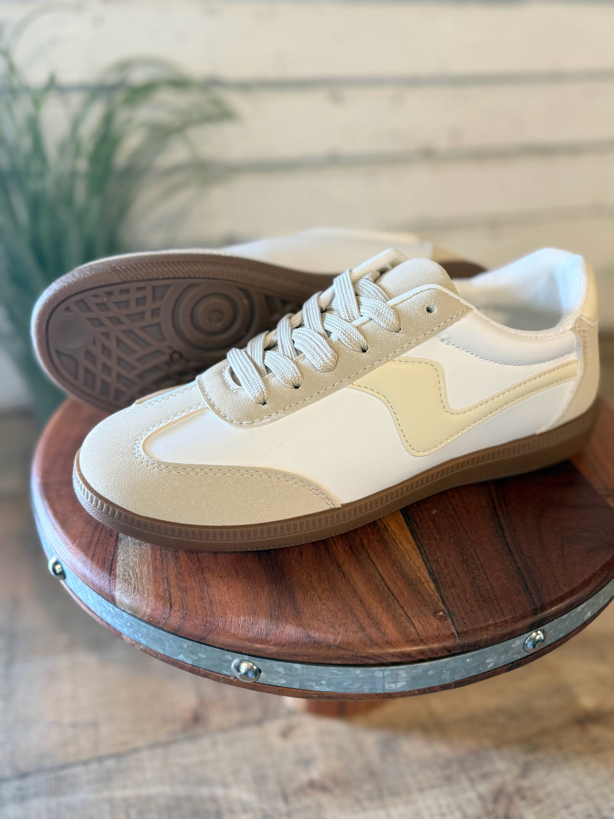 Outwoods Lifestyle Sneaker | Ivory