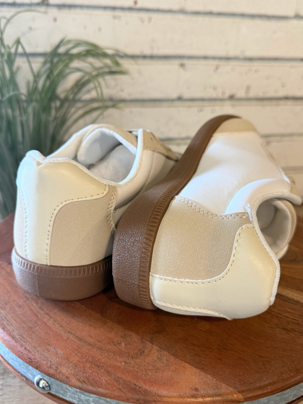 Outwoods Lifestyle Sneaker | Ivory