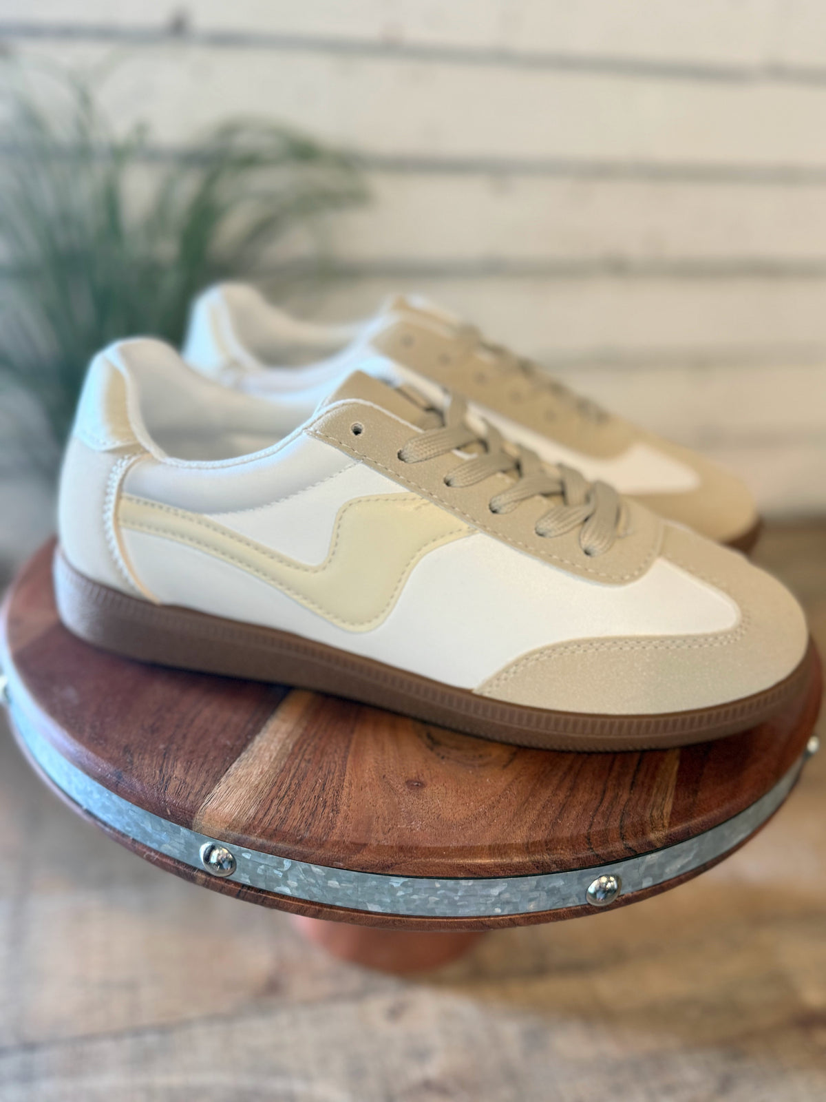 Outwoods Lifestyle Sneaker | Ivory