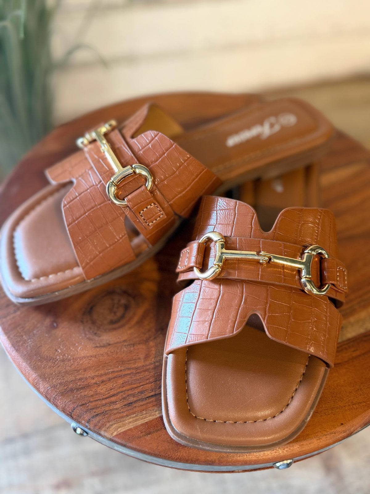 Luxe Croc Horsebit Slide Sandal | Tan