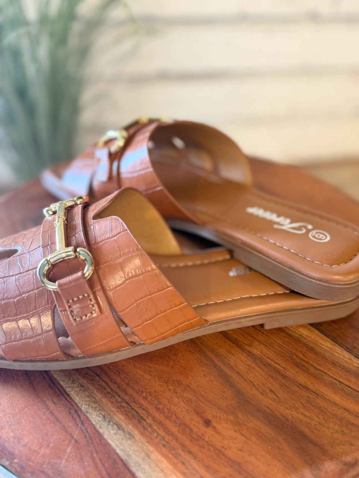 Luxe Croc Horsebit Slide Sandal | Tan