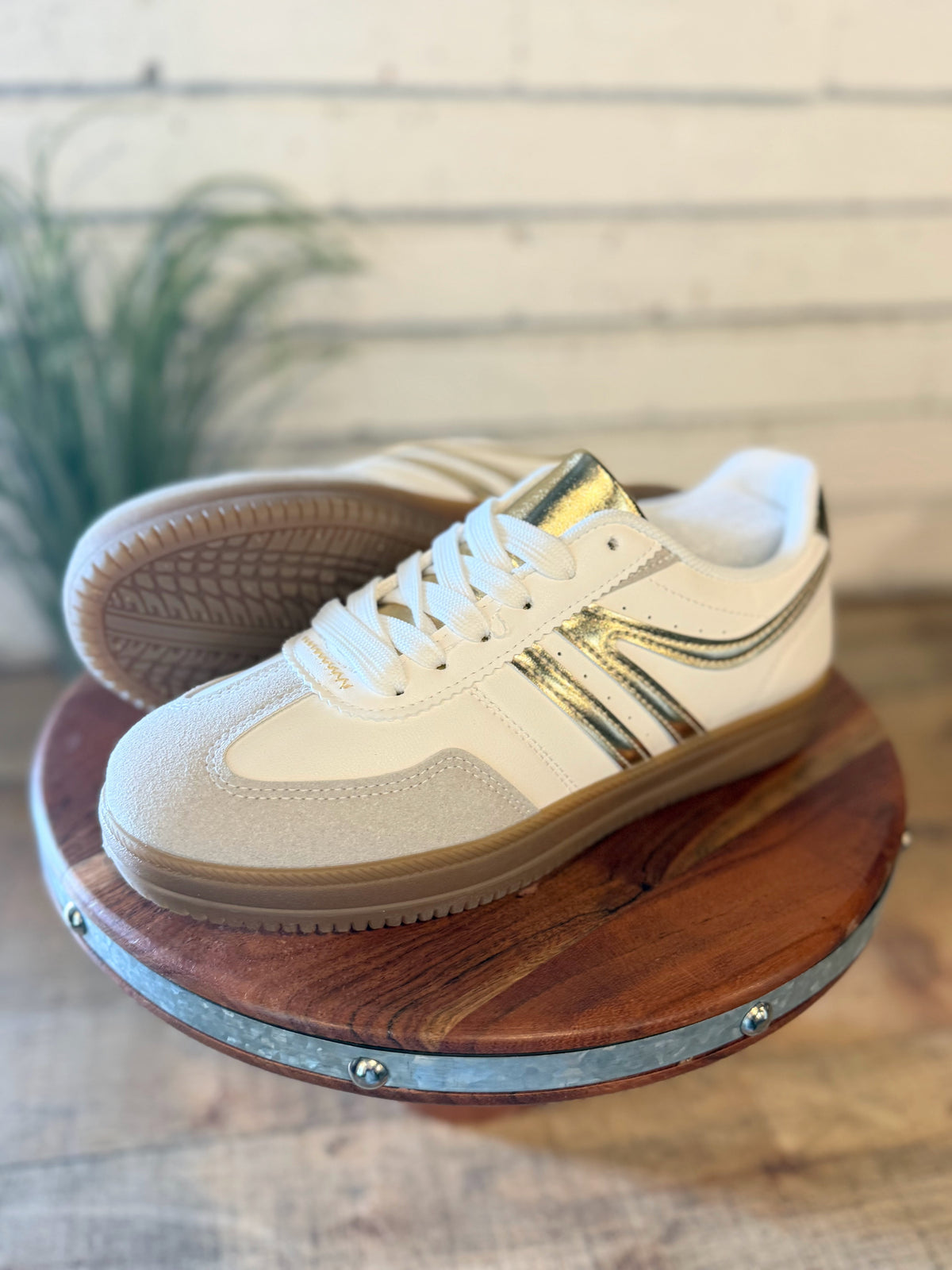 Stripe Lifestyle Sneaker | Gold