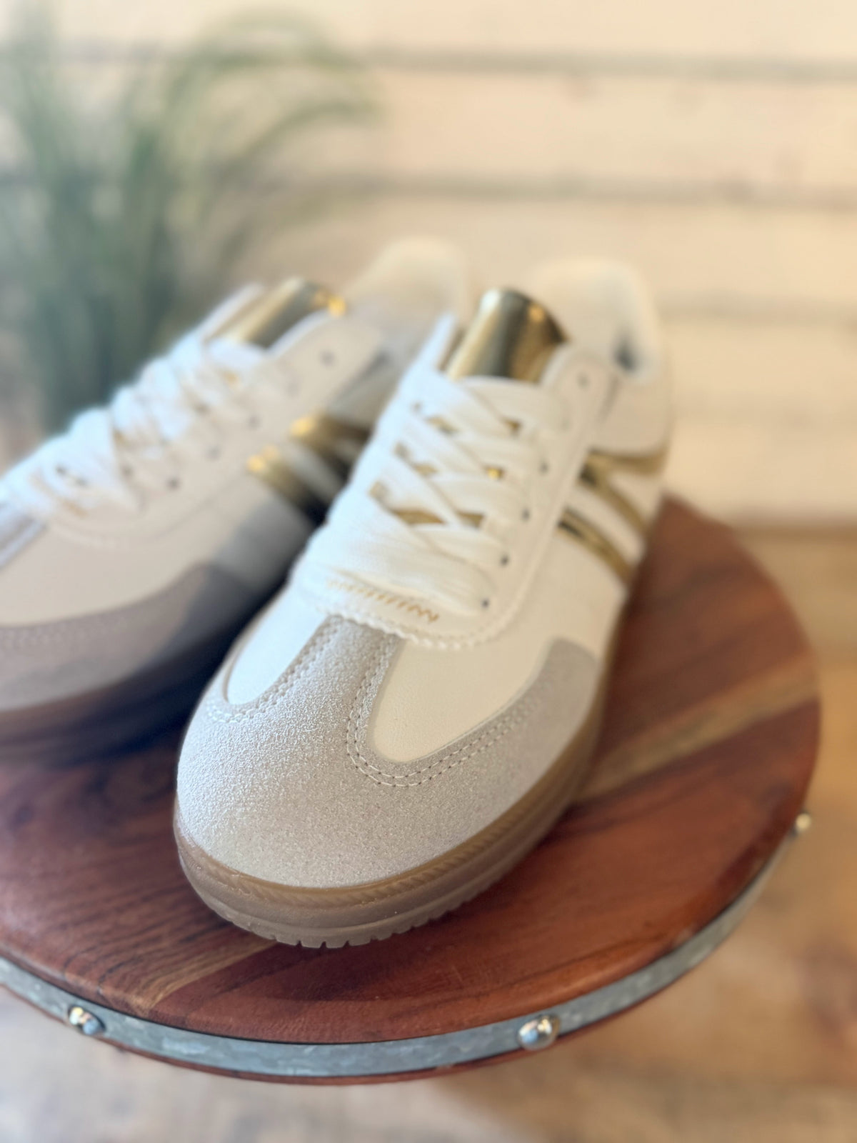 Stripe Lifestyle Sneaker | Gold
