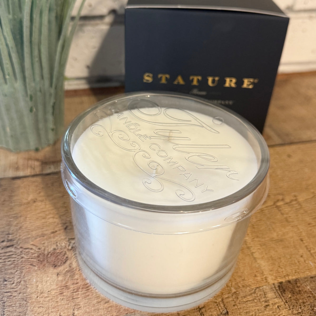 DIVA Stature Candle 16 oz. 2-Wick
