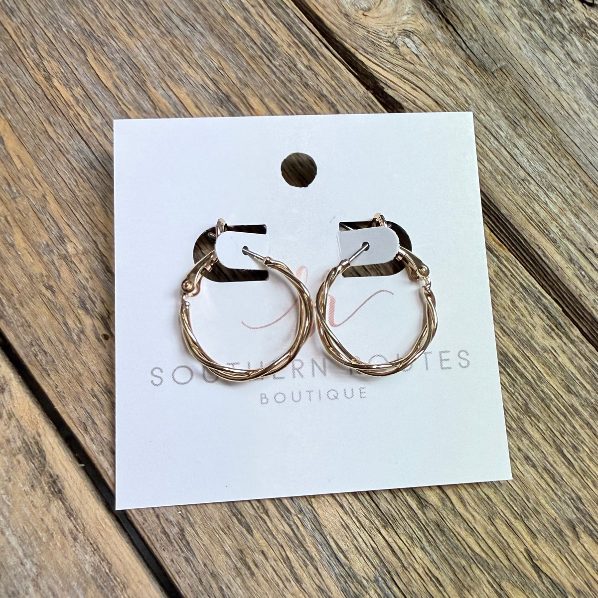 Twisted Hoop Earrings | Gold