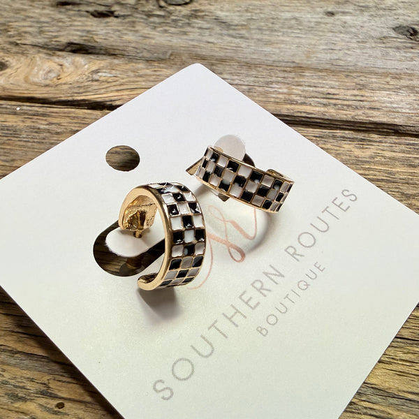 Checker Huggie Earrings | Gold/Black