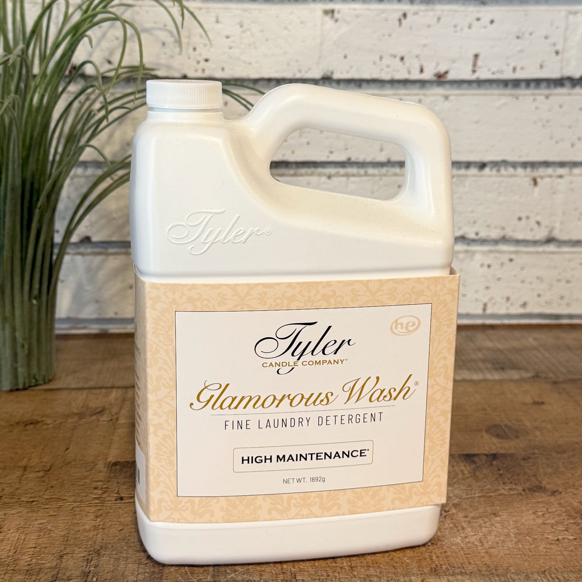 HIGH MAINTENANCE Glamorous Wash | Net Wt. 1892g