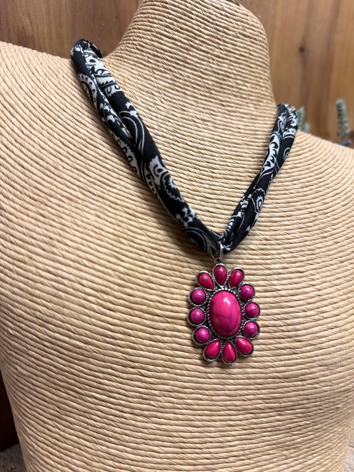 Fuchsia Charm Scarf Necklace | Black Paisley