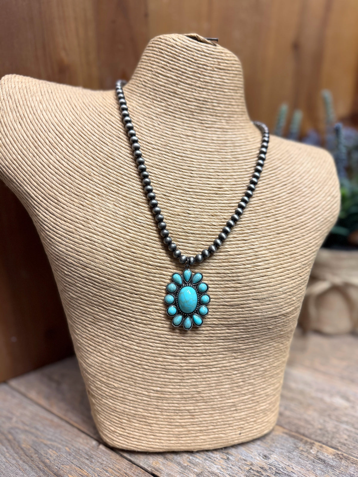Turquoise Oval Western Necklace | Silver