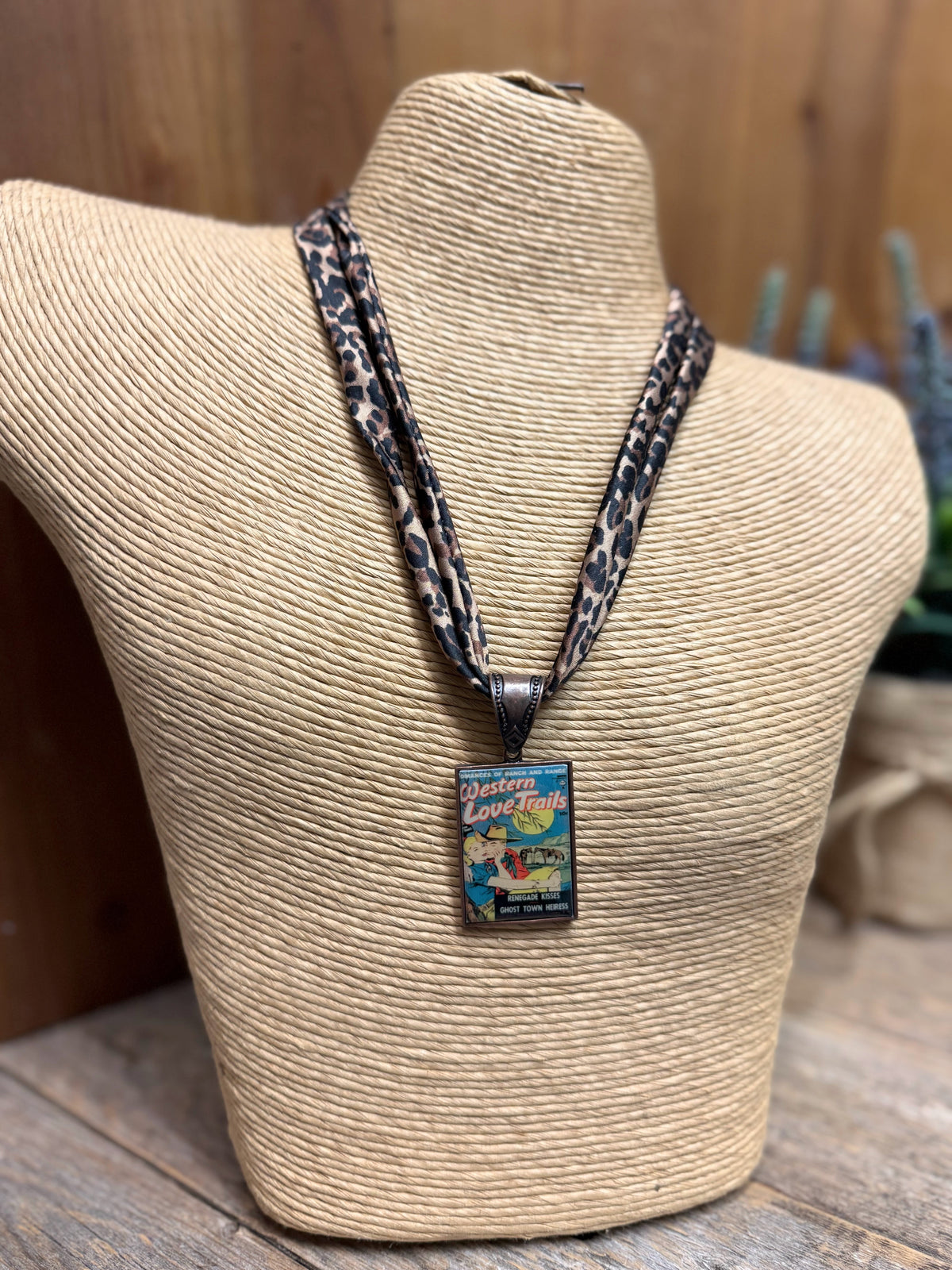 Western Love Trails Photo Charm Scarf Necklace | Leopard