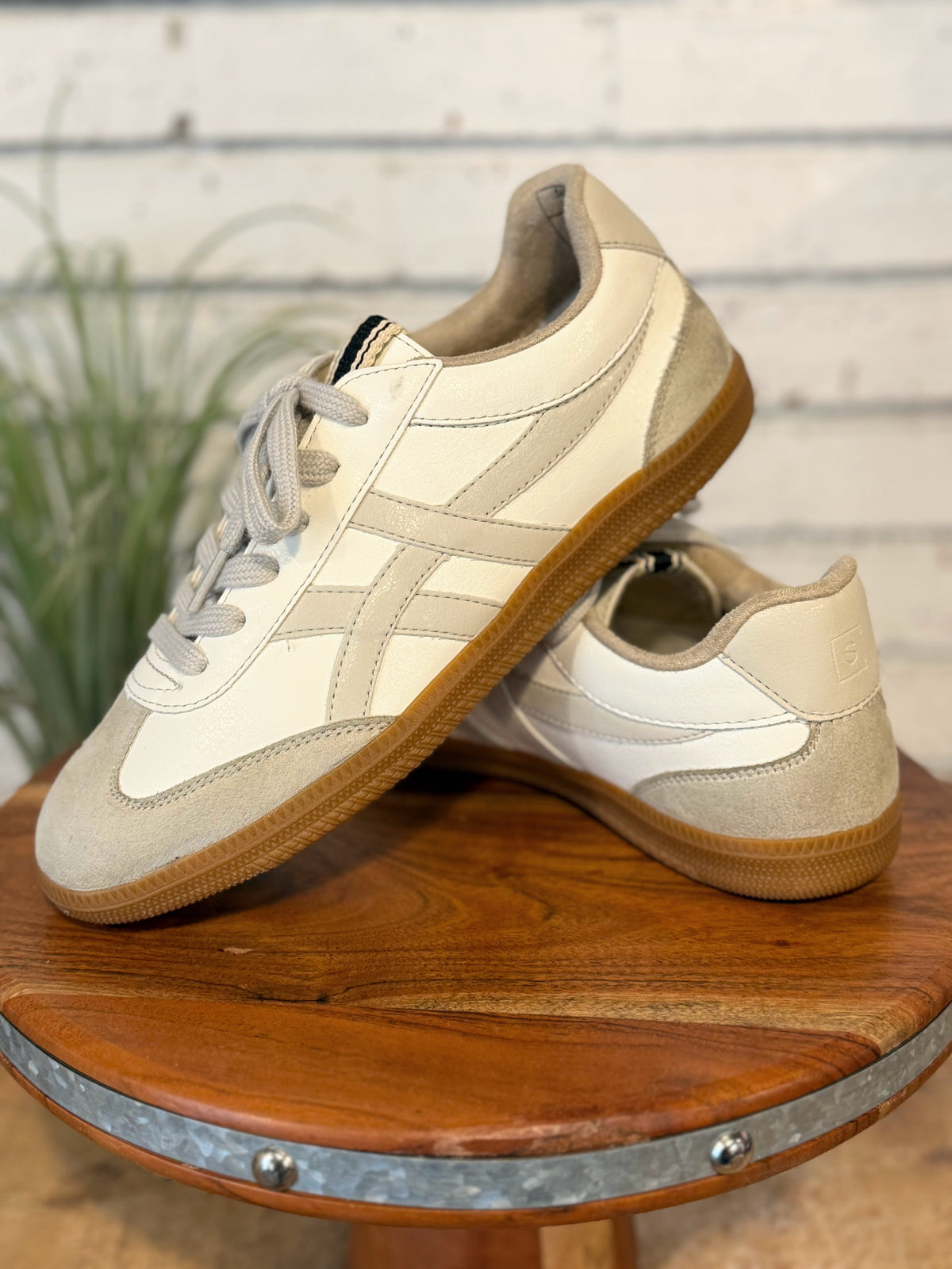 Shu Shop Sasha Sneaker | White