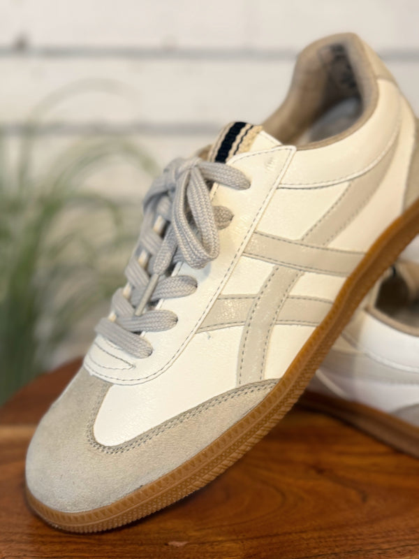 Shu Shop Sasha Sneaker | White