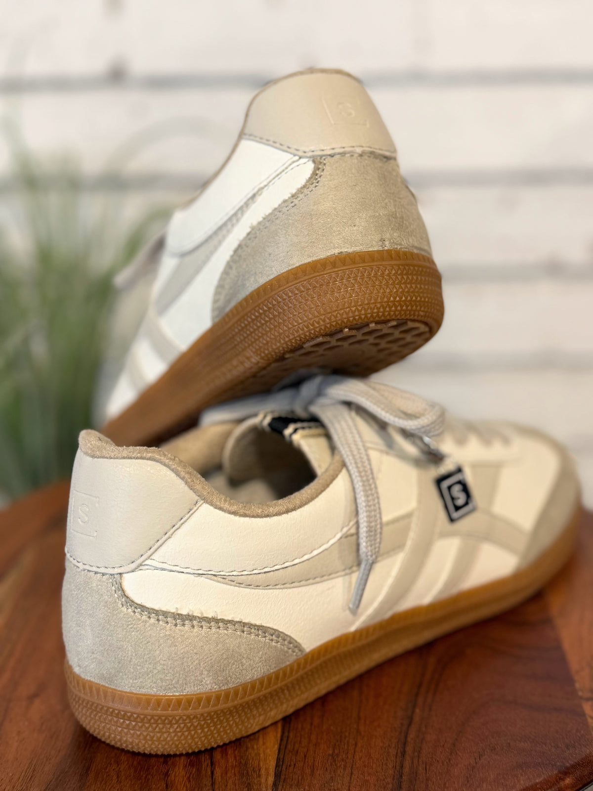 Shu Shop Sasha Sneaker | White