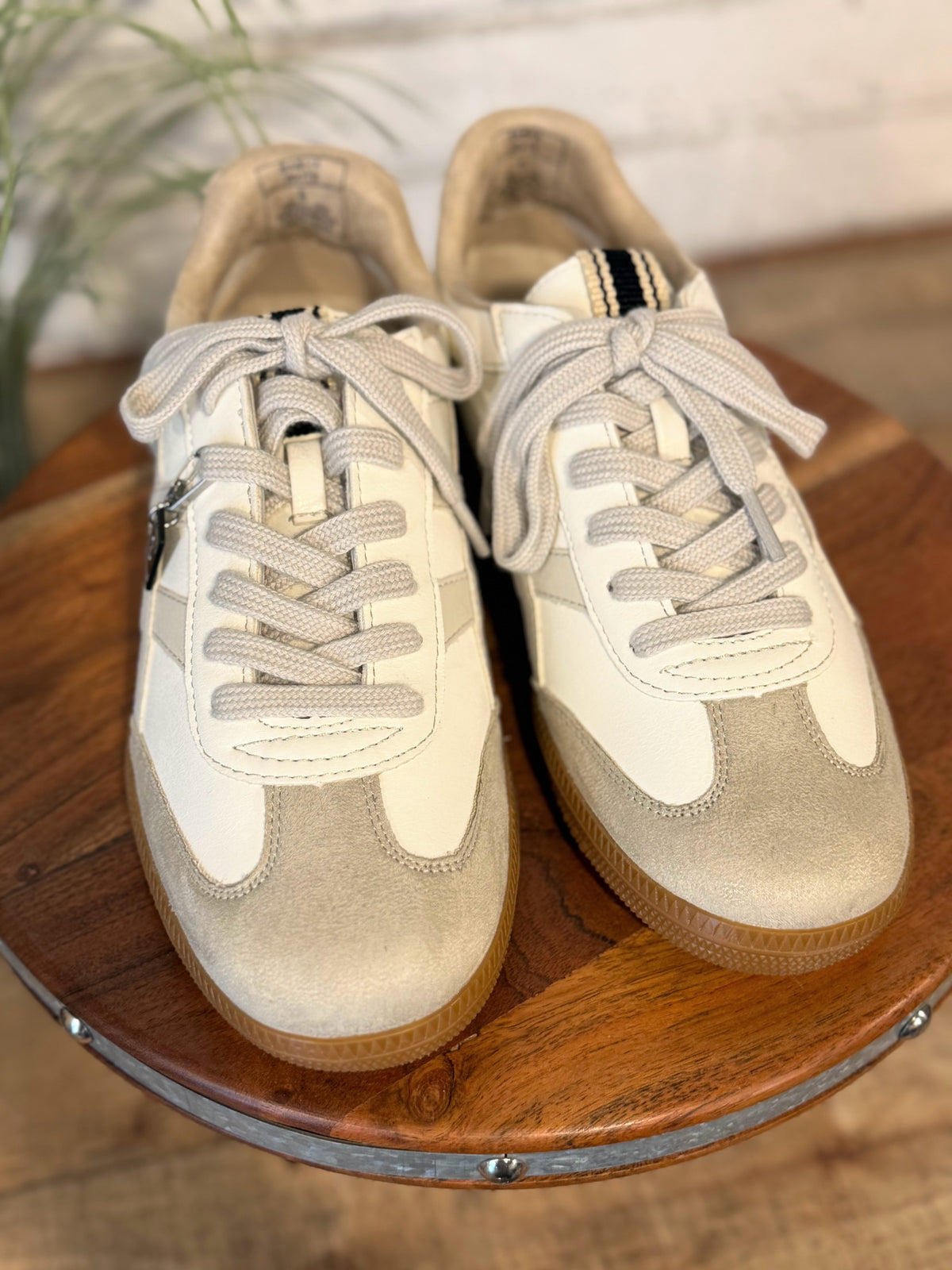 Shu Shop Sasha Sneaker | White