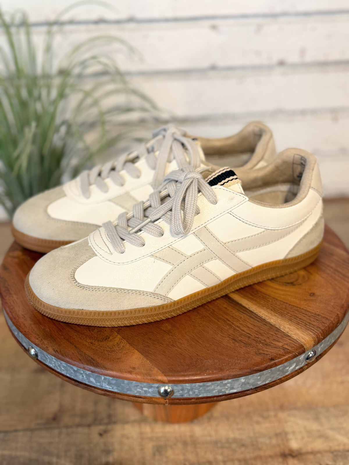 Shu Shop Sasha Sneaker | White